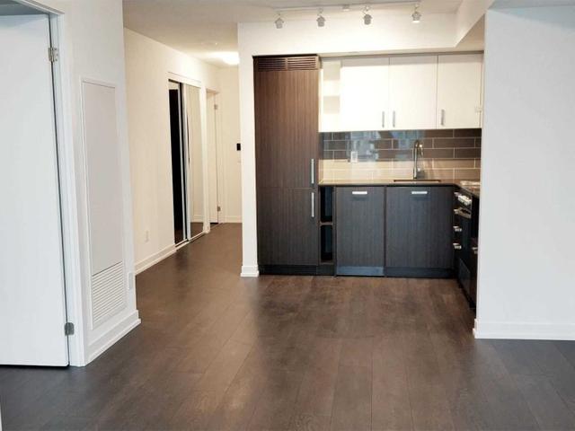 2807 - 125 Redpath  Ave