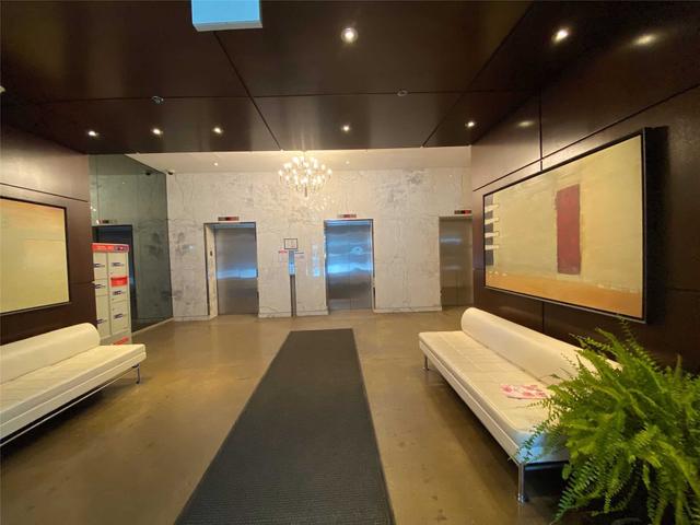 212 - 188 Eglinton Ave E