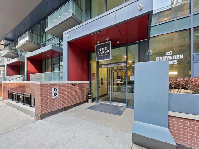 1806 - 20 Bruyeres Mews