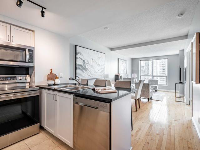 1508 - 410 Queens Quay W