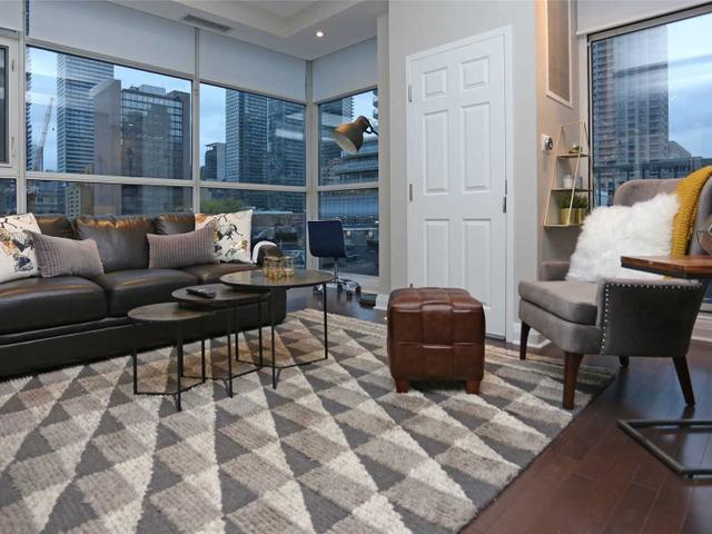 508 - 8 Wellesley St E