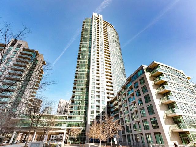616 - 215 Fort York Blvd