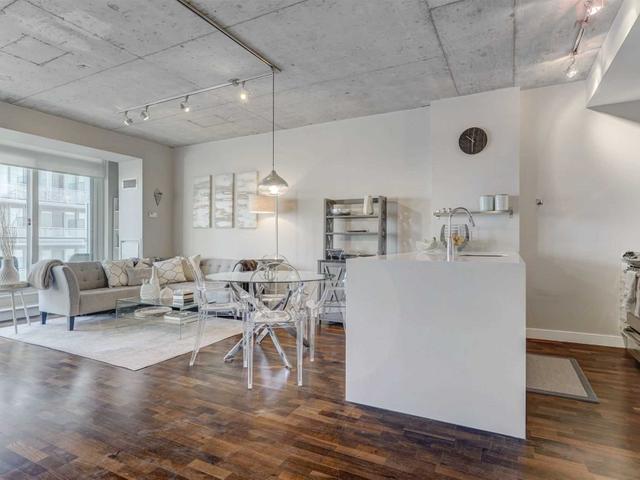 724 - 75 Portland St