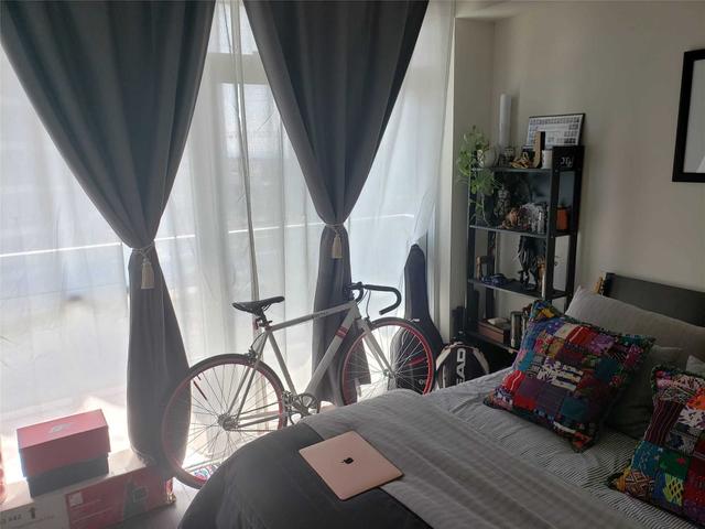 1505 - 352 Front St W