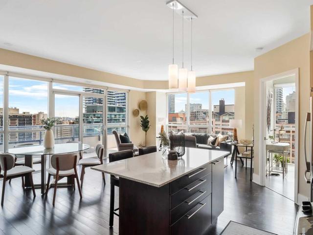 1207 - 25 Broadway Ave