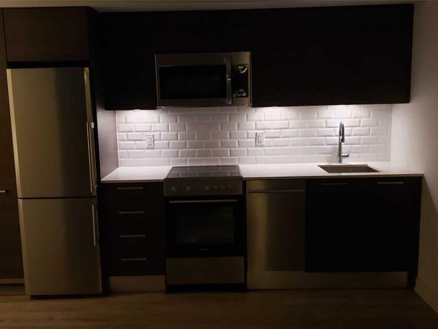 301 - 28 Wellesley St E