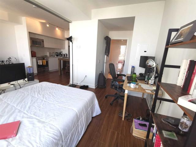 1710 - 85 Queens Wharf Rd