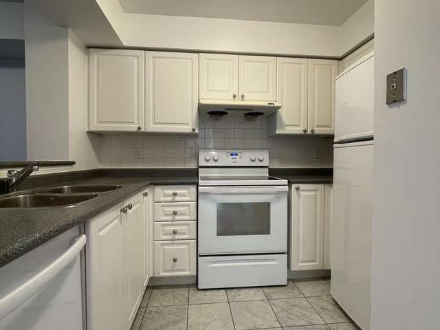 601 - 18 Hillcrest Ave