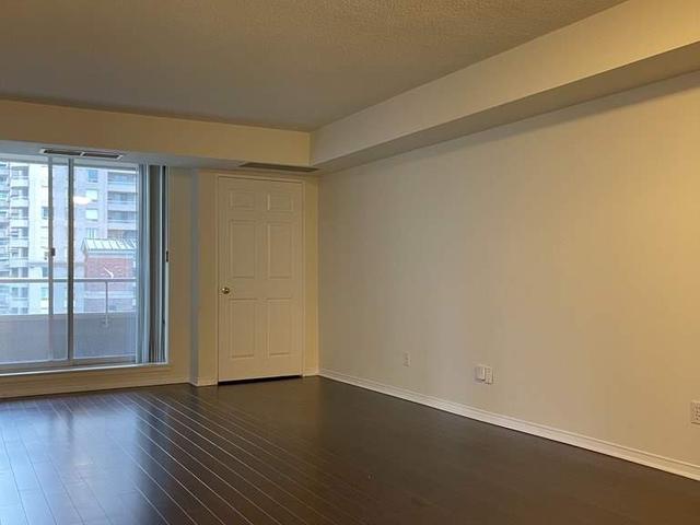 601 - 18 Hillcrest Ave