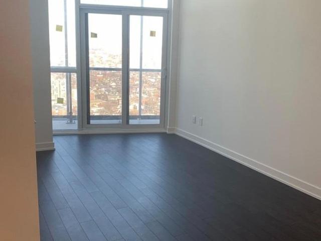 3208 - 50 Ordnance St