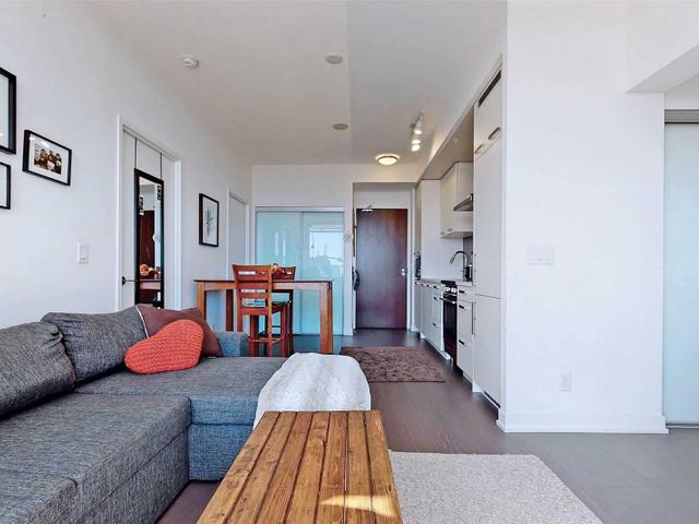 N614 - 120 Bayview Ave