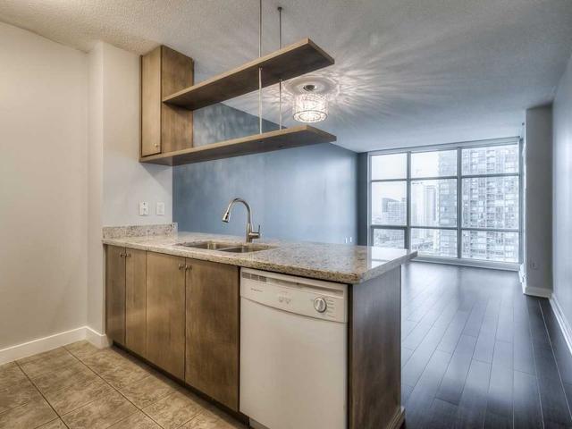 2702 - 10 Navy Wharf Crt