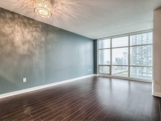 2702 - 10 Navy Wharf Crt