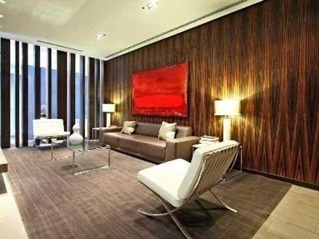 3304 - 33 Lombard St