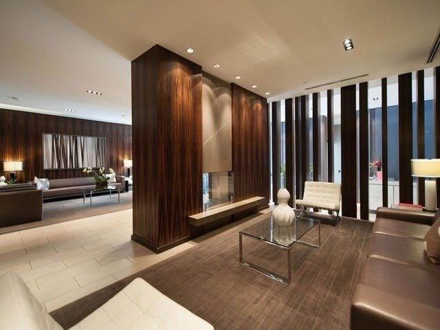 3304 - 33 Lombard St