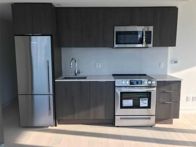 1912 - 25 Richmond St E