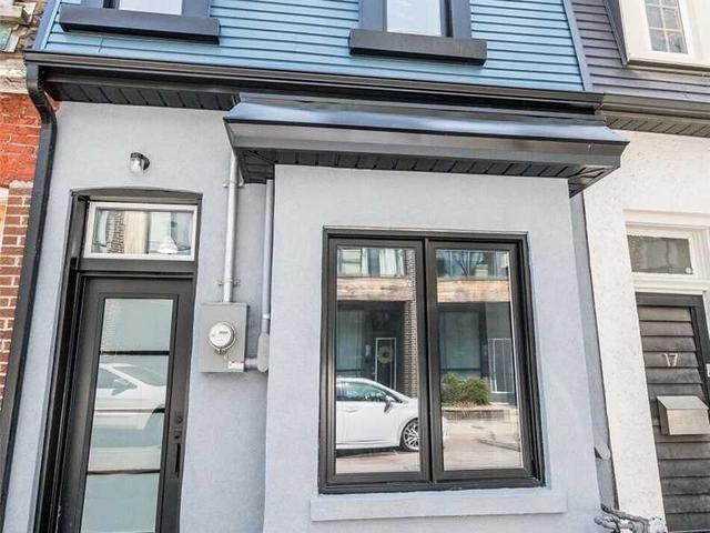 15 Rebecca St