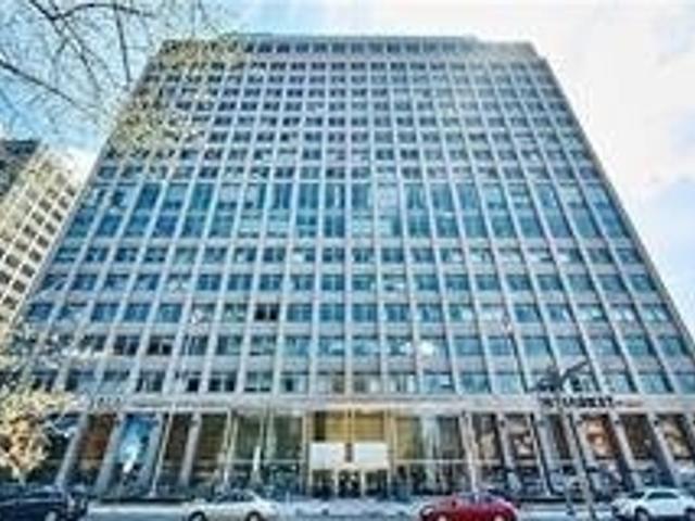 425 - 111 St. Clair Ave W