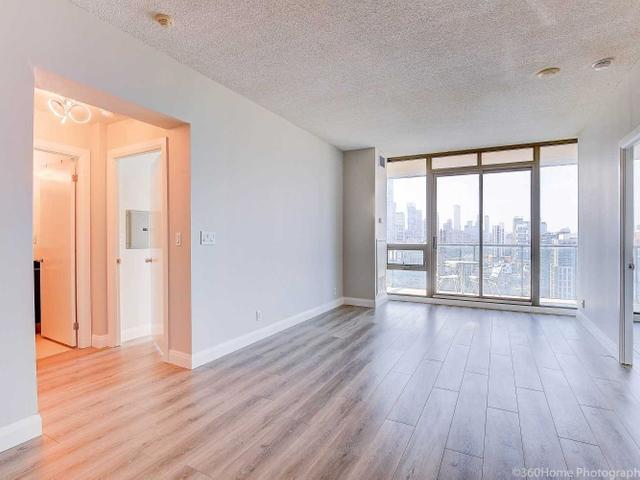 2903 - 33 Lombard St