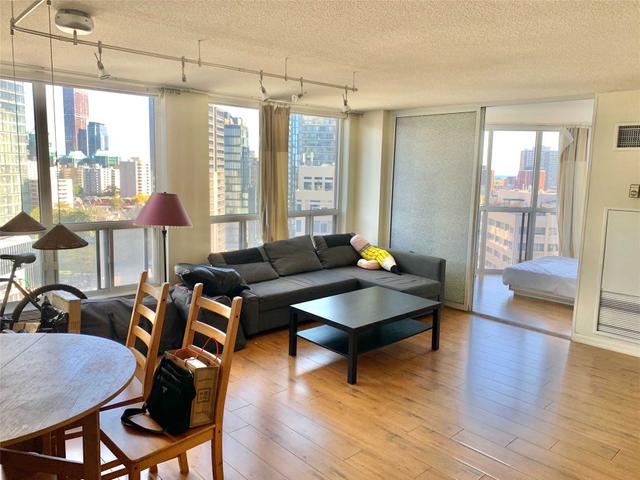 1711 - 24 Wellesley St W