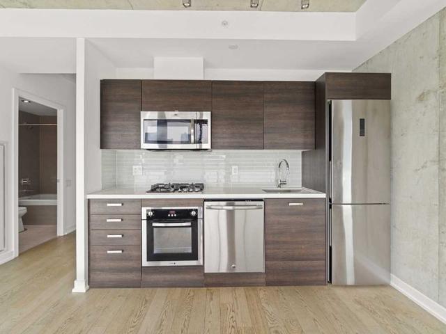 1901 - 11 Charlotte St