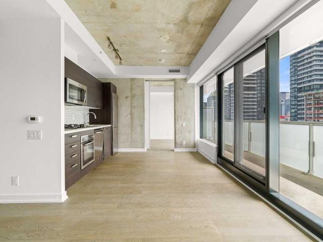 1901 - 11 Charlotte St