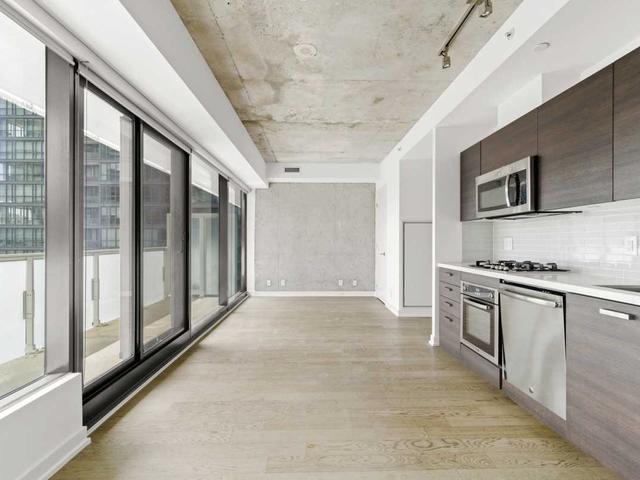 1901 - 11 Charlotte St