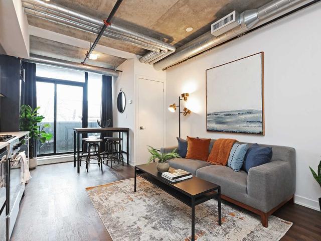 202 - 109 Wolseley St