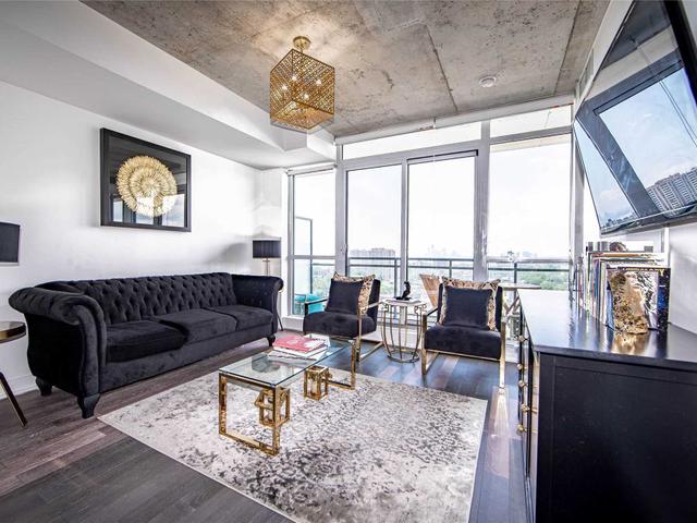 1711 - 20 Minowan Miikan Lane