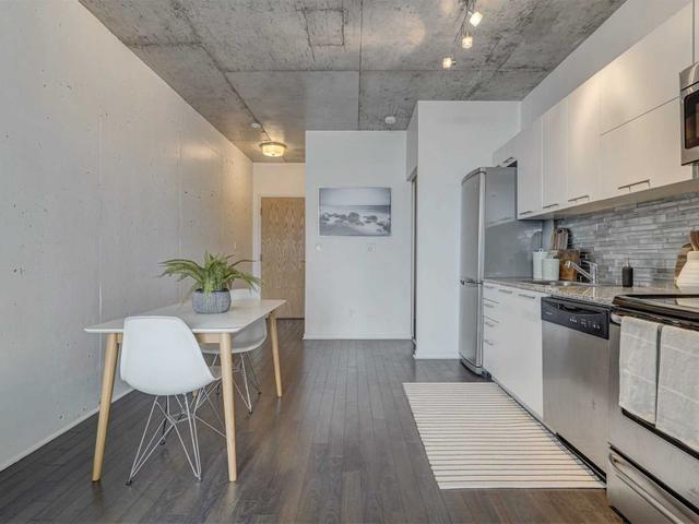 1814 - 150 Sudbury St