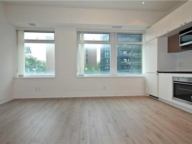 328 - 111 St Clair Ave W