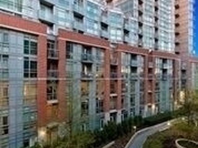 809 - 170 Sudbury St