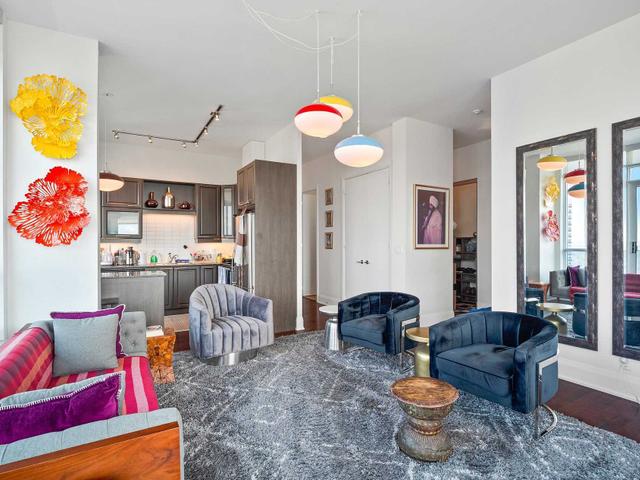 PH3404 - 500 Sherbourne St