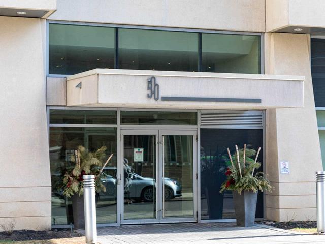 2704 - 500 Sherbourne St