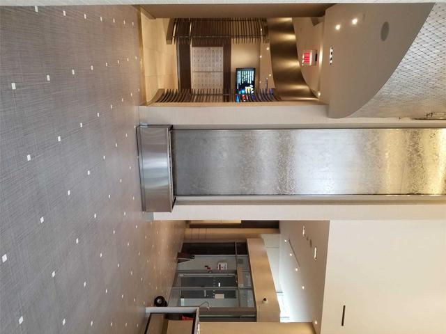 2704 - 500 Sherbourne St