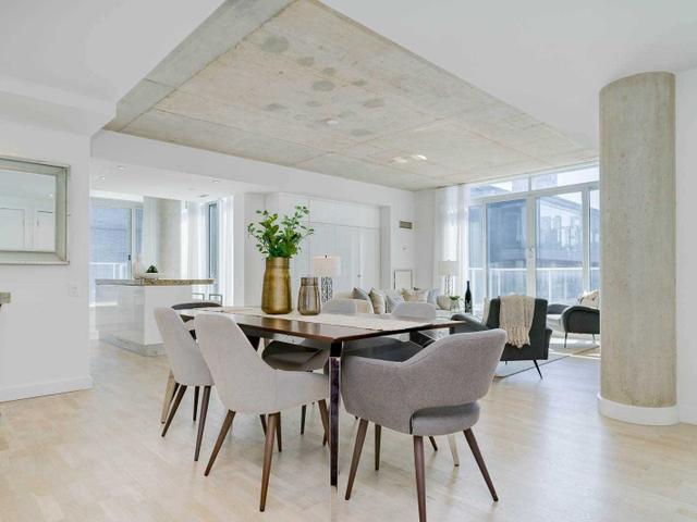 1009 - 75 Portland St