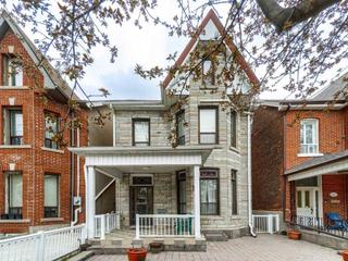 103 Gladstone Ave
