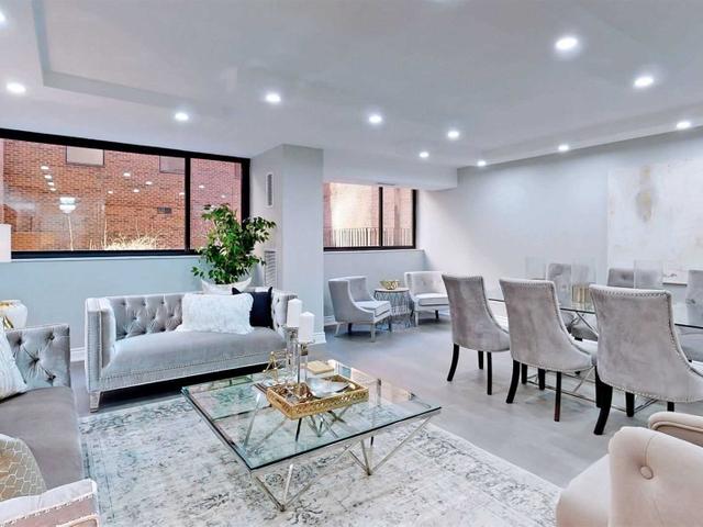 201 - 15 Mcmurrich St