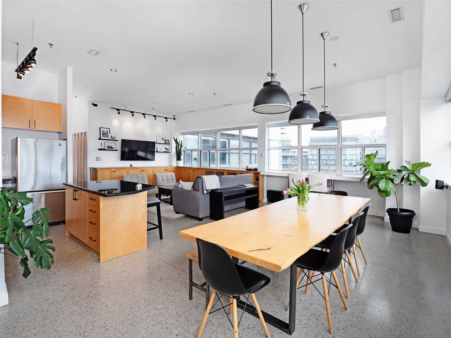 1111 - 700 King St W, Toronto | Sold, C5201084 | Condos.ca