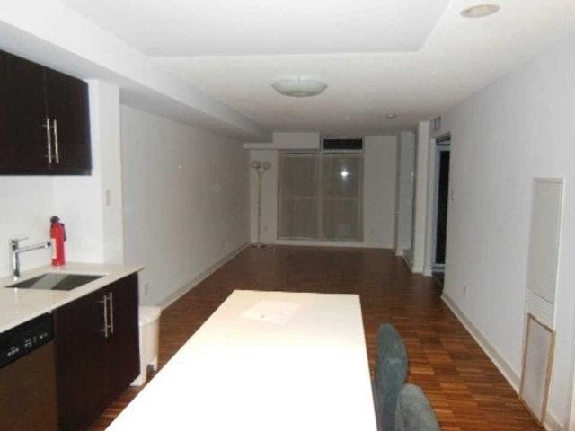 508S - 1171 Queen St W