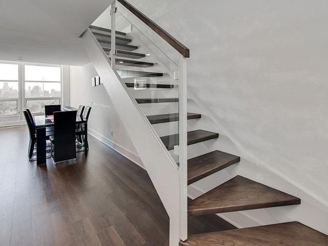 928 - 111 St Clair Ave W