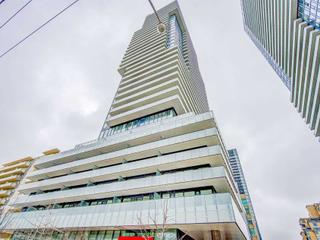 1001 - 185 Roehampton Ave