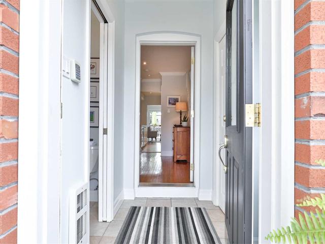523 Davisville Ave