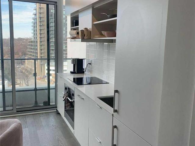 1019 - 8 Hillsdale Ave