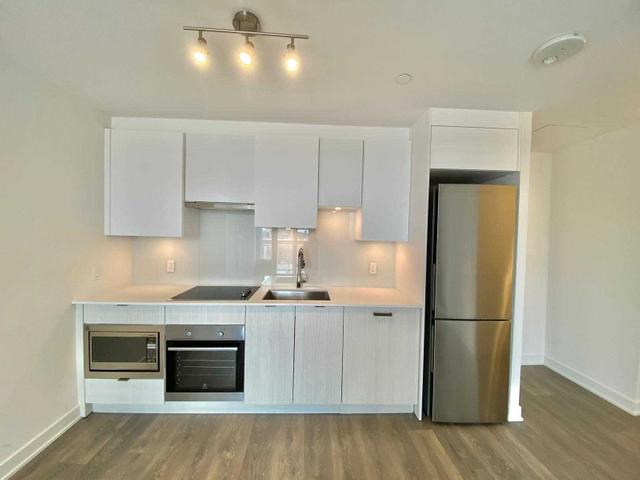 404 Nt - 99 Broadway Ave