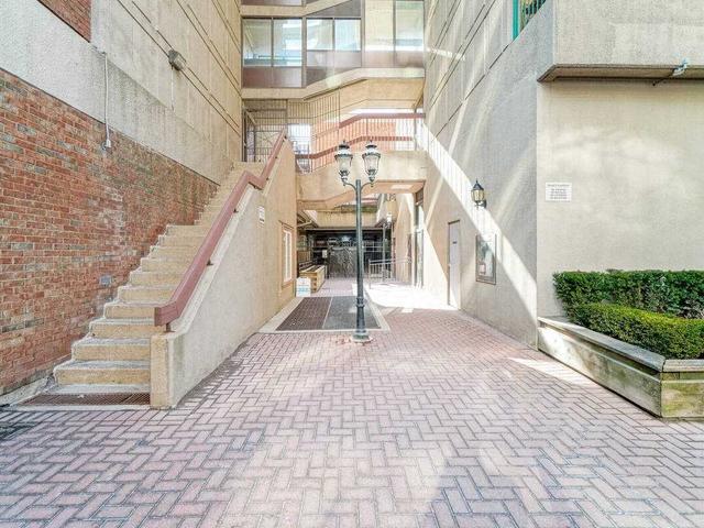 104 - 78 St Patrick St