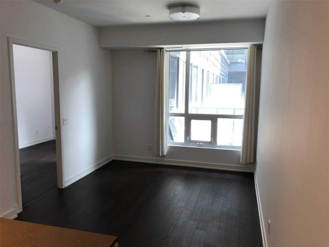 437 - 1030 King St W