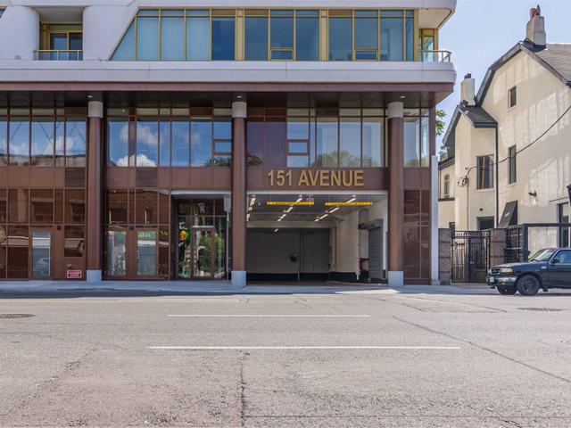 404 - 151 Avenue Rd