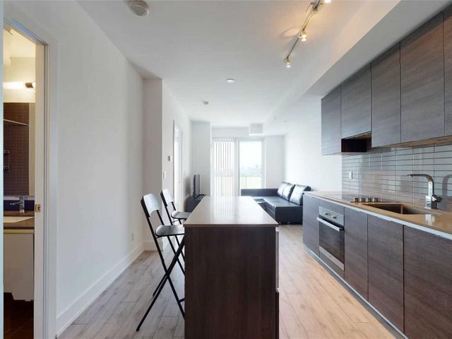 2207 - 200 Bloor St W