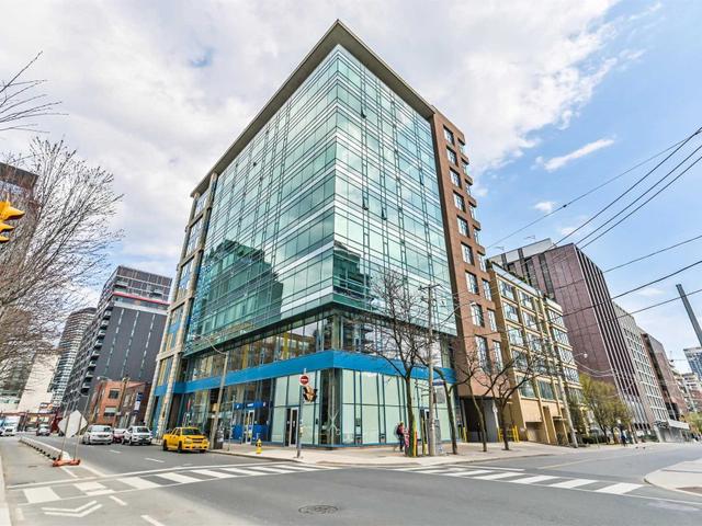 305 - 477 Richmond St W